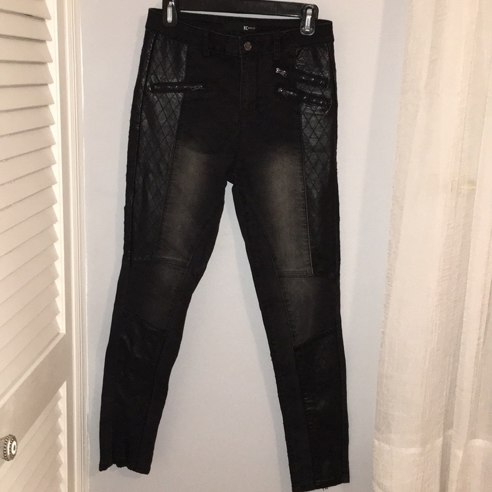 High wasted KC by Kell City black skinny jeans!